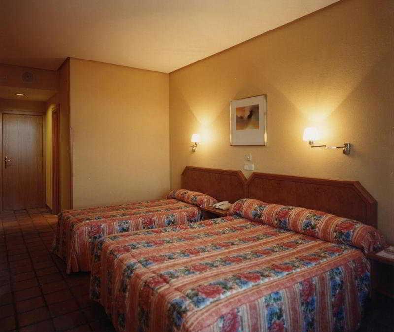 As Hoteles Altube Zuia Exterior foto